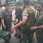 কক্সবাজারে দুই হাজার আইফোন ও শতাধিক ল্যাপটপ উদ্ধার, গ্রেপ্তার ৬ চীনা নাগরিক